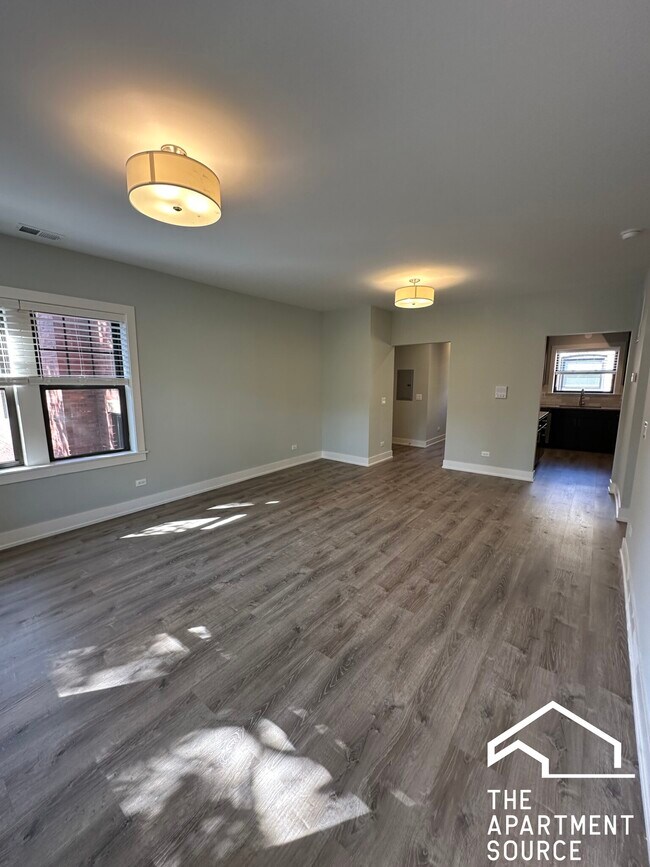 1142 Maple Ave unit 3, Evanston, IL 60202 - photo 4