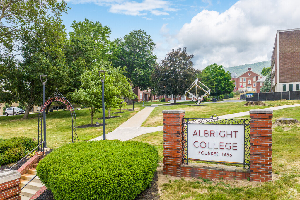 About College Heights 