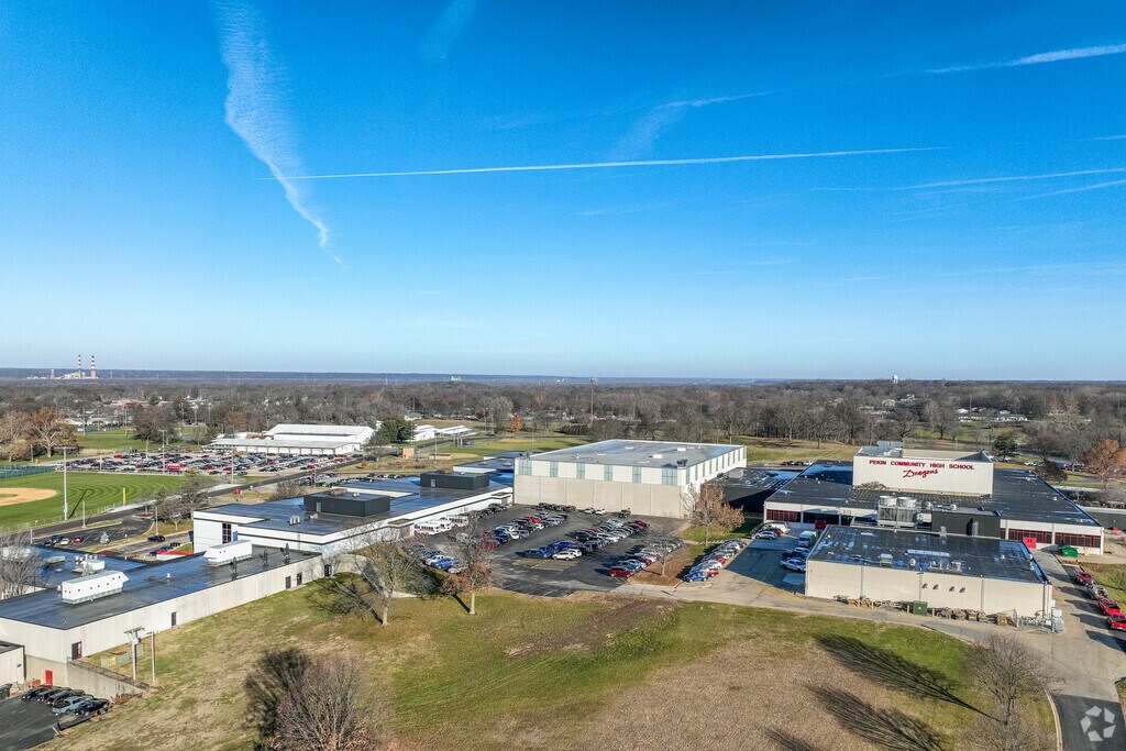 Pekin Community High School is located in Pekin, Illinois.