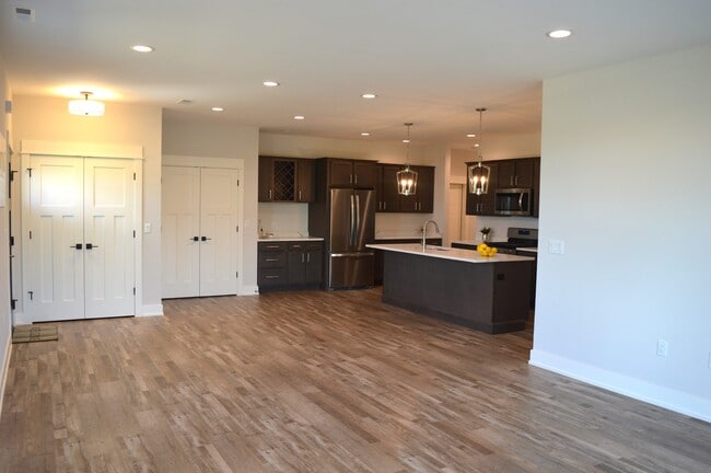 306 NW 3rd St, Monroe, WI 53566 - photo 3