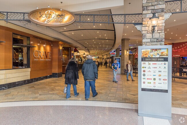 MOA has 2 major dining areas giving lots of options to South Loop residents.