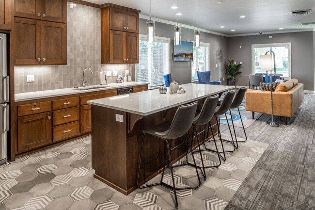 Parkside Apartments, Eugene, OR 97402 - photo 7