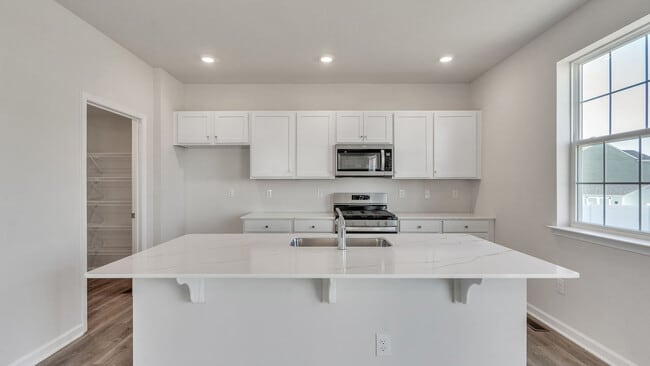 135 Chester Ave unit 36203171, Berlin Township, NJ 08091 - photo 6