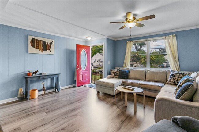 45-47 Clym St unit 47 Clym Street, Providence, RI 02908 - photo 2