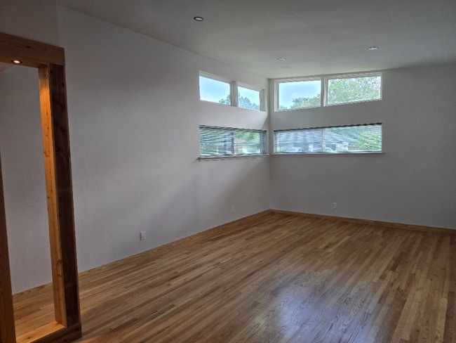 6414 Neff St, Houston, TX 77074 - photo 3