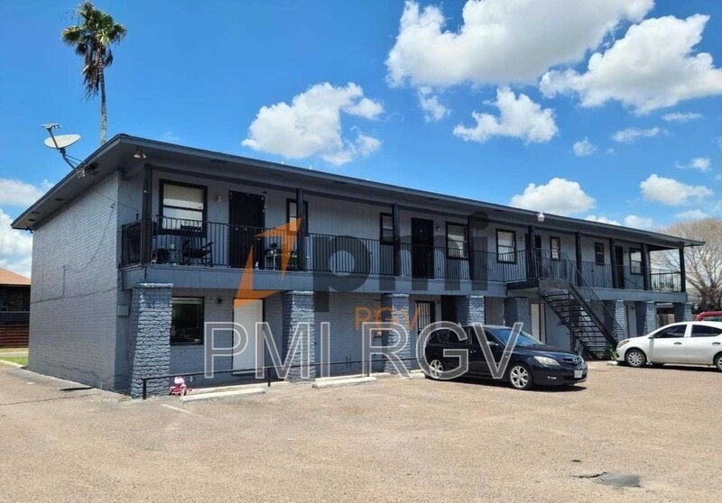 1608 Norma Ln unit 8, Edinburg, TX 78539 - photo 1