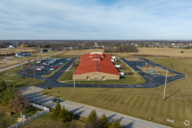 Flint Hill Elementary School has one main building that serves all of it's students.