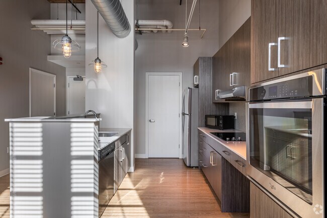 1BR, 1BA - 750SF - Kitchen