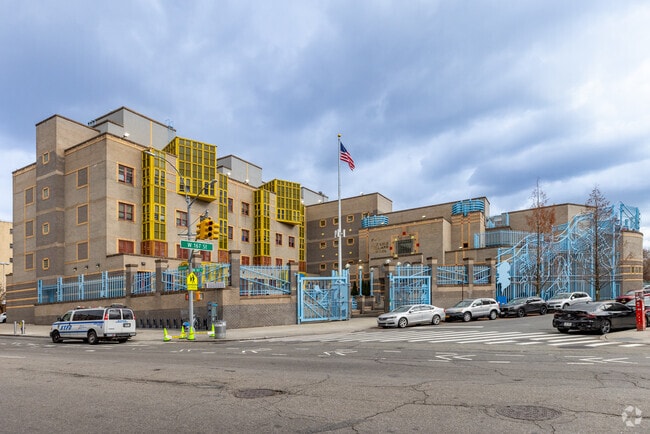 P.S. 008 The Luis Belliard School