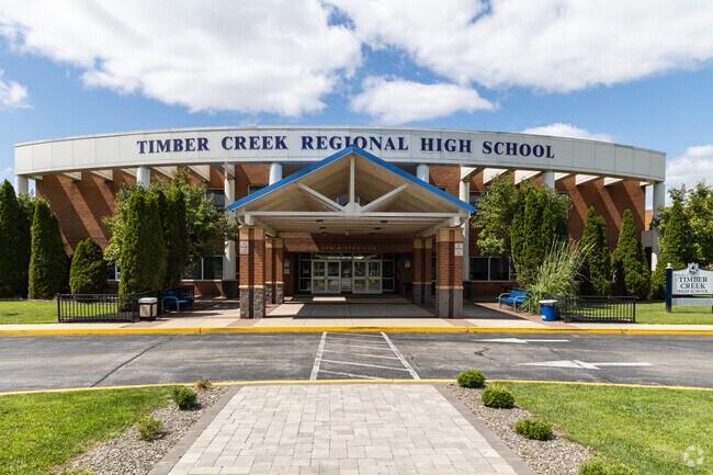 Timber Creek High School received a B rating from Niche.