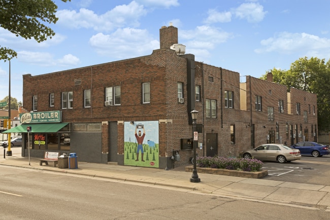 St. Clair, Saint Paul, MN 55105 - photo 5