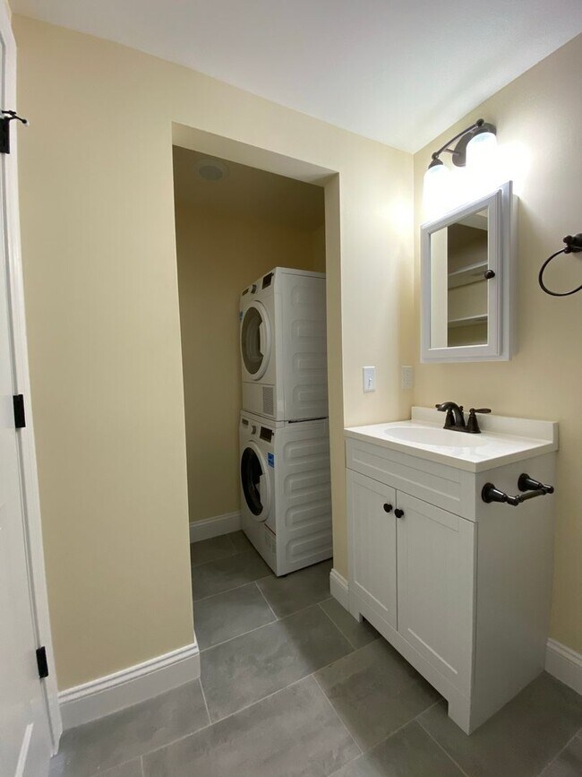 158 North St unit C, Burlington, VT 05401 - photo 5