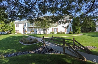 2128 Meadowland Dr, Sheboygan, WI 53081