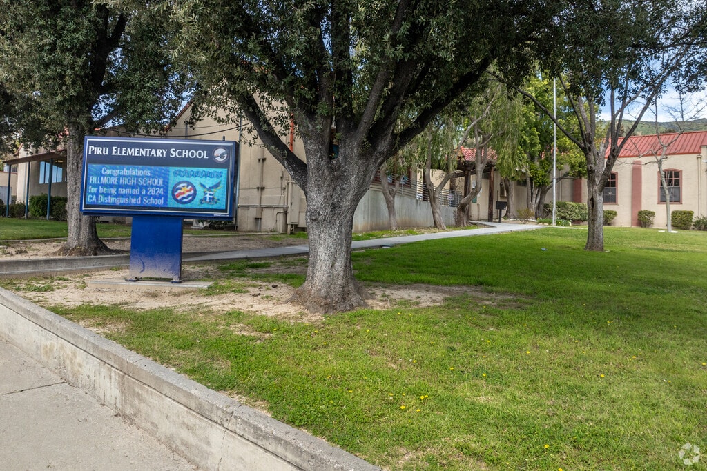 Piru Elementary School serves K-5th grade in the Piru area of Ventura County, Ca.