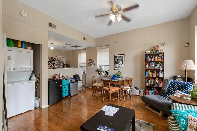 Open kitchen and living room!