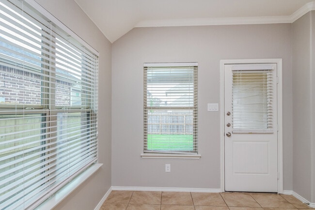 616 Big Horn Rd, Aubrey, TX 76227 - photo 7