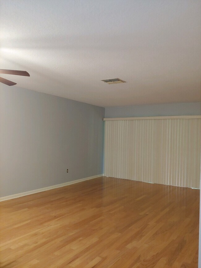 63 Douglas St unit 11, Homosassa, FL 34446 - photo 6