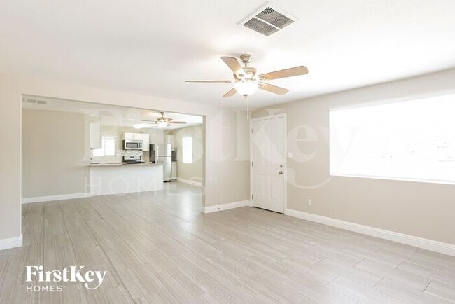 581 National St, Henderson, NV 89015 - photo 4