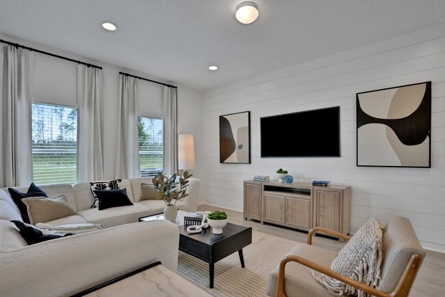 3819 Holstein Way, Green Cove Springs, FL 32043 - photo 2