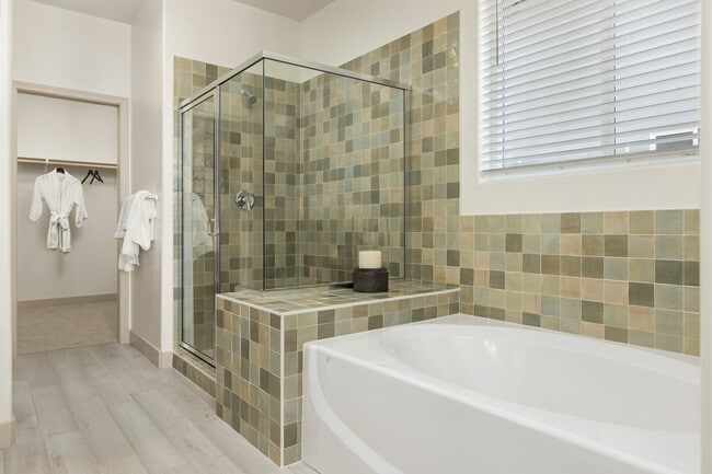 5003 W Sunnyview Ave, Visalia, CA 93291 - photo 3