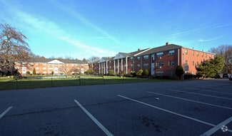 1-17 Old Colony Ln, Arlington, MA 02476