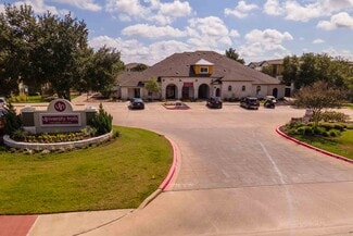 1101 Luther St W, College Station, TX 77840