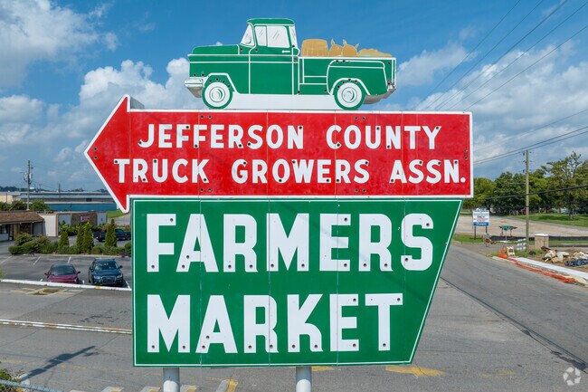 The Alabama Farmer's Market is open five days a week in Thomas.