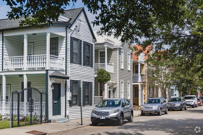 Homes in Cannonborough-Elliotborough display unique styles and striking detail.