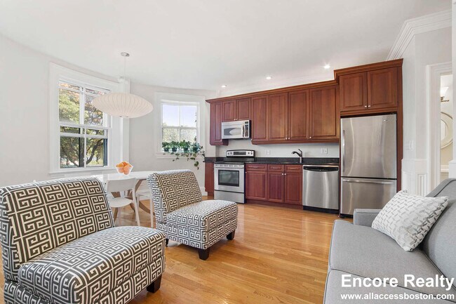 244 Beacon St unit 7, Boston, MA 02116 - photo 2