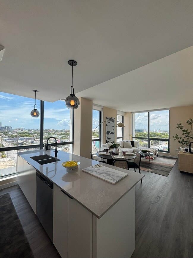 1994 NW 1st Place Unit B6, Miami, FL 33136