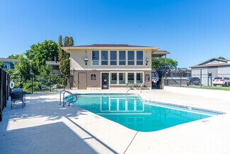 5225 W Clearwater Ave, Kennewick, WA 99336