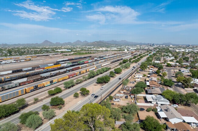 Aviation Parkway runs up against Pueblo Gardens, making for quick commuting to downtown Tucson.