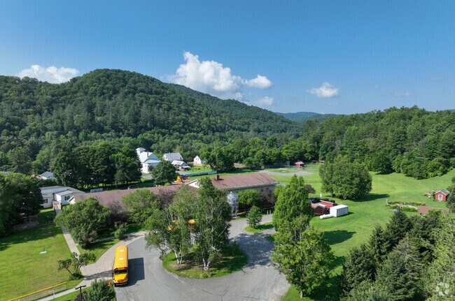 Sharon Elementary School serves the youngest students of the town of Sharon.