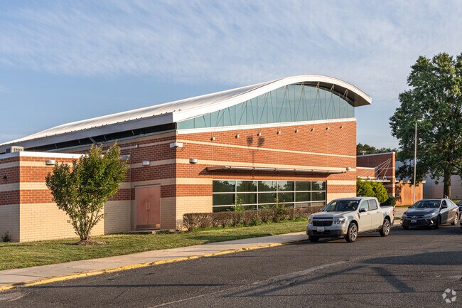 Duval High School near Fairwood provides excellent education and community involvement.