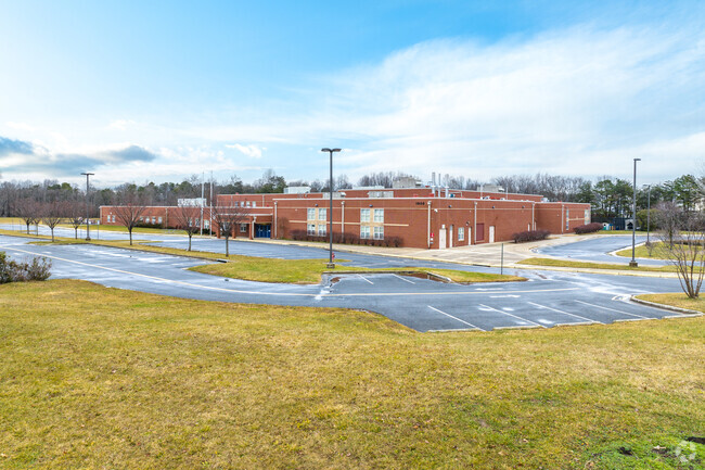 Seven Oaks Elementary School in Severn builds a foundation for success.