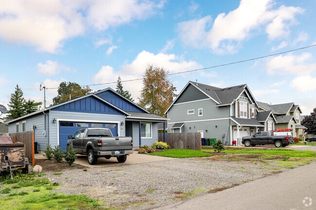 Single story and two-story homes are available in Gervais.