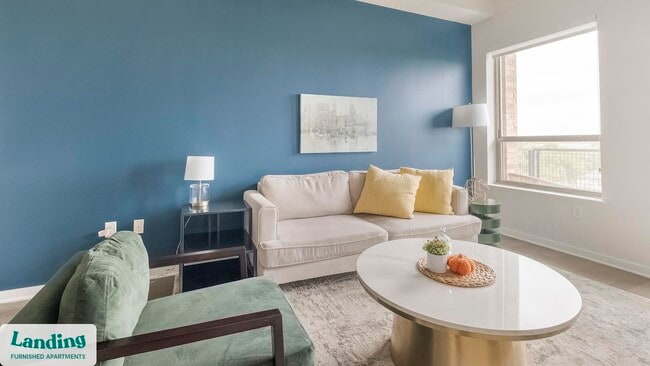 825 Usener St unit 724.1410282, Houston, TX 77009 - photo 2