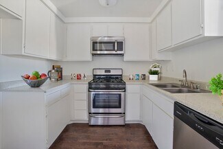 17810 Merridy St, Northridge, CA 91325