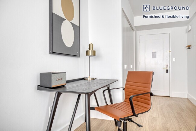 160 W 24th St unit FL8-ID656, New York, NY 10011 - photo 4