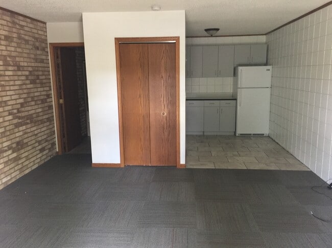 Rest All Suites, Midland, MI 48642 - photo 6