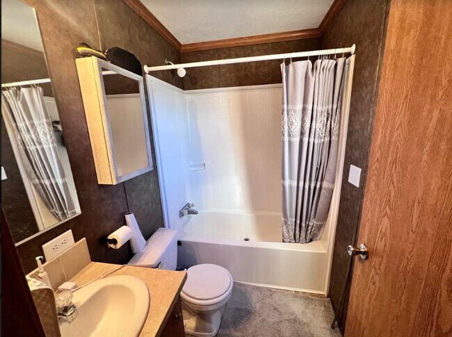 Fairfield Estates, Fairfield, IA 52556 - photo 5