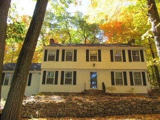 545 Simsbury Rd, Bloomfield, CT 06002