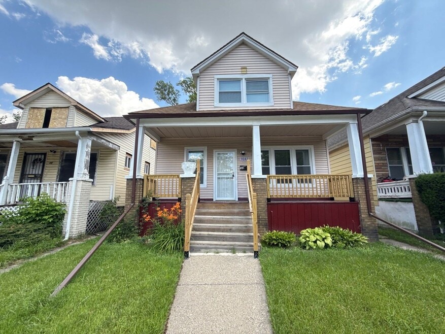 9142 Isham, Detroit, MI 48213 - photo 1
