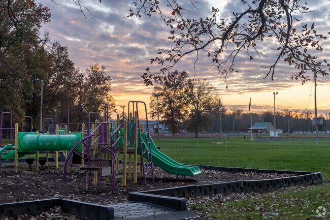 Newton Falls City Park features a playground in the neighborhood of 
Newton Falls.