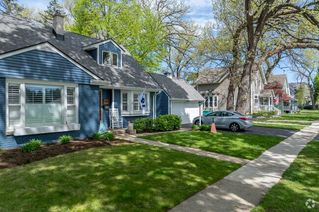 Rows of colorful 20th-century homes line the streets of Grayslake.