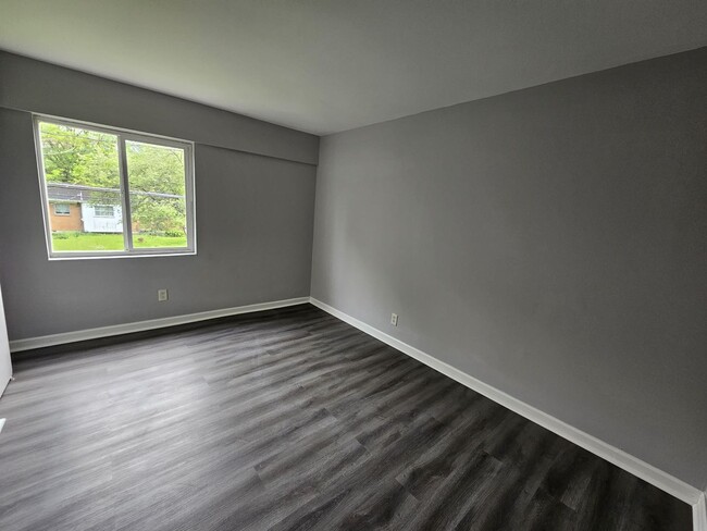 Lakeside Villas, Columbus, OH 43229 - photo 5