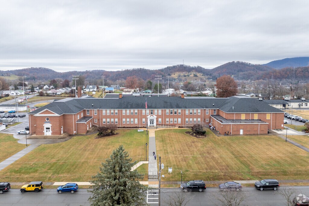 T A Dugger Junior High School supports students as they prepare for high school success.