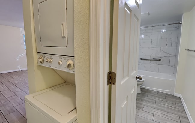 613 E 2nd St, Sanford, FL 32771 - photo 5