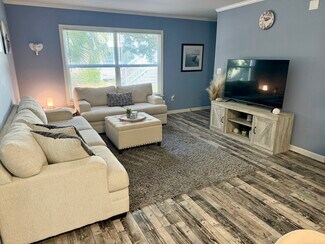 337 W Coleman Blvd Unit B, Mount Pleasant, SC 29464