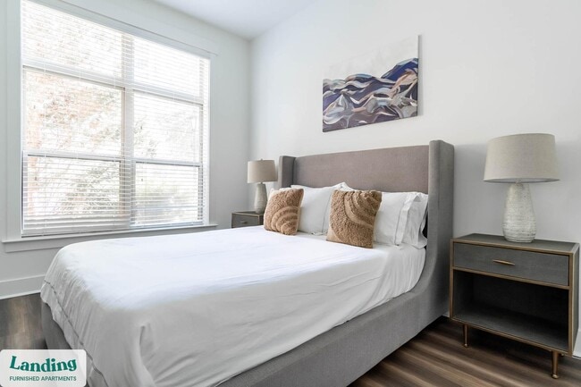 2101 Lakeside Lofts Cir unit 1021.1410159, Cary, NC 27513 - photo 2